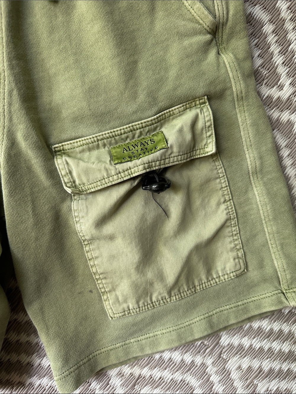 ZARA Always Stay Creative Olive Green Cargo Bungee Pocket Shorts - Picture 2 of 9